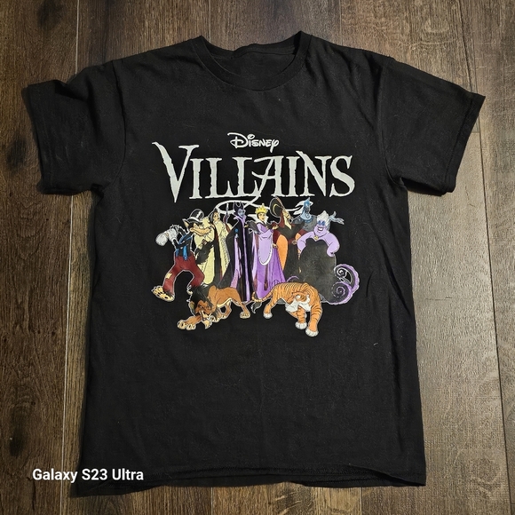 Disney Villains t-shirt Size Sm - Picture 3 of 3